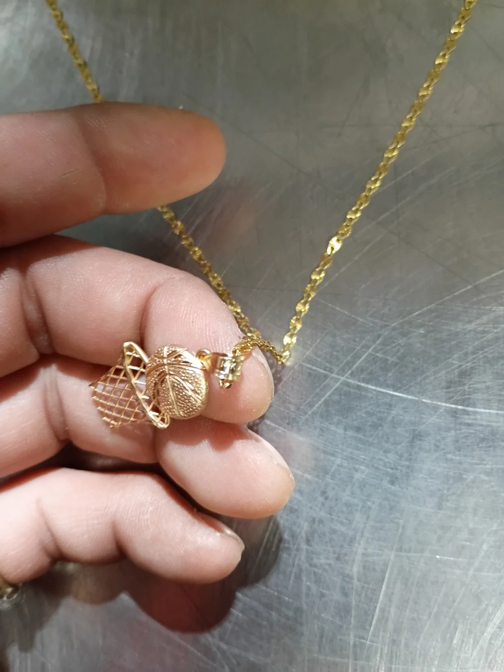 14kt 14k Gold Basketball Hoop And Basketball Pendant Necklace Pendant